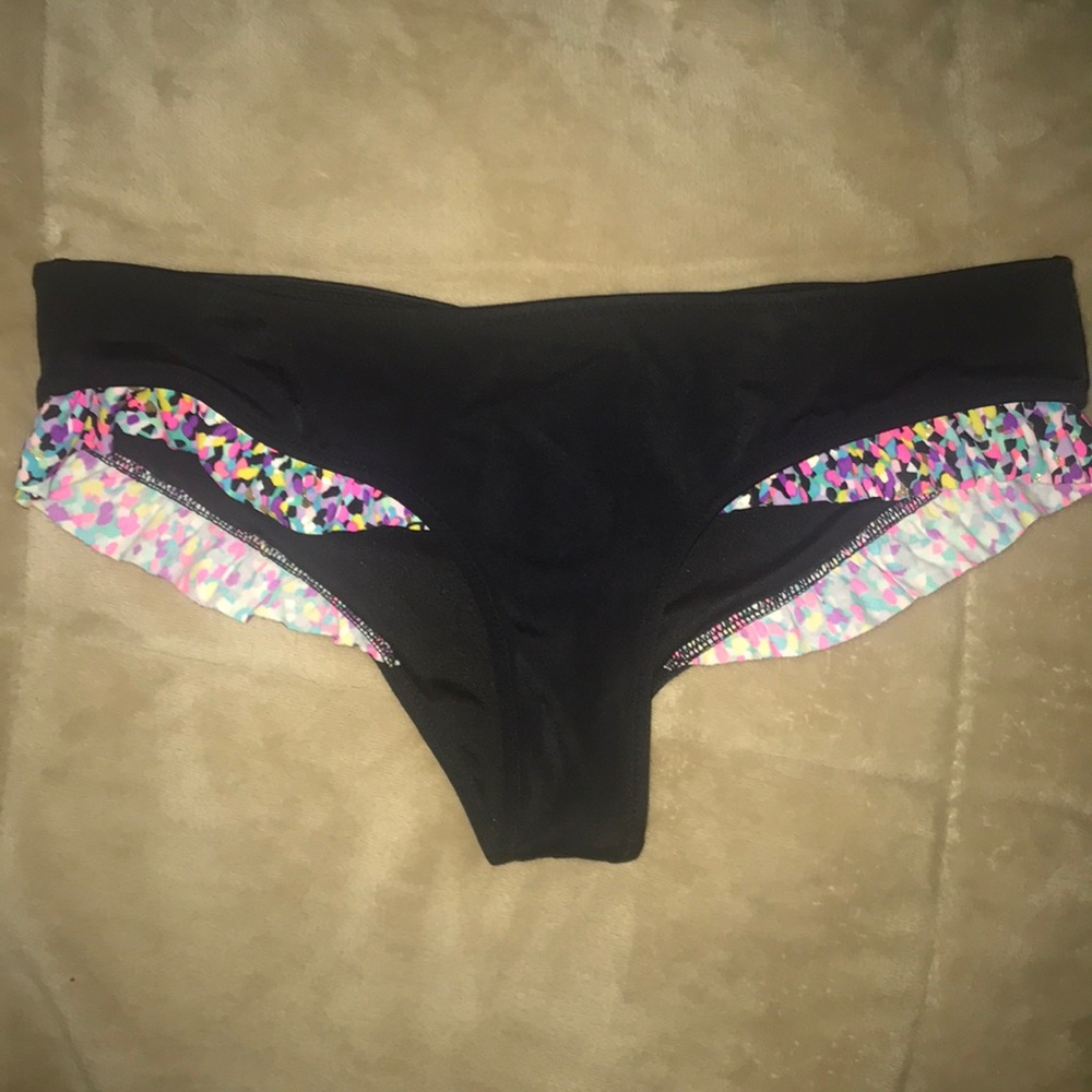Victoria’s Secret bikini bottoms. Size xs